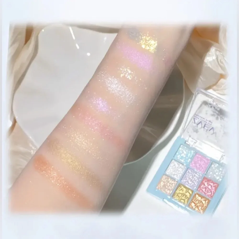 💕💕2/$12-Nine Color Christmas Snowflake Eyeshadow Tray